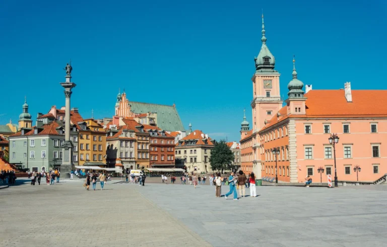 Plac Zamkowy i Zamek Królewski w Warszawie